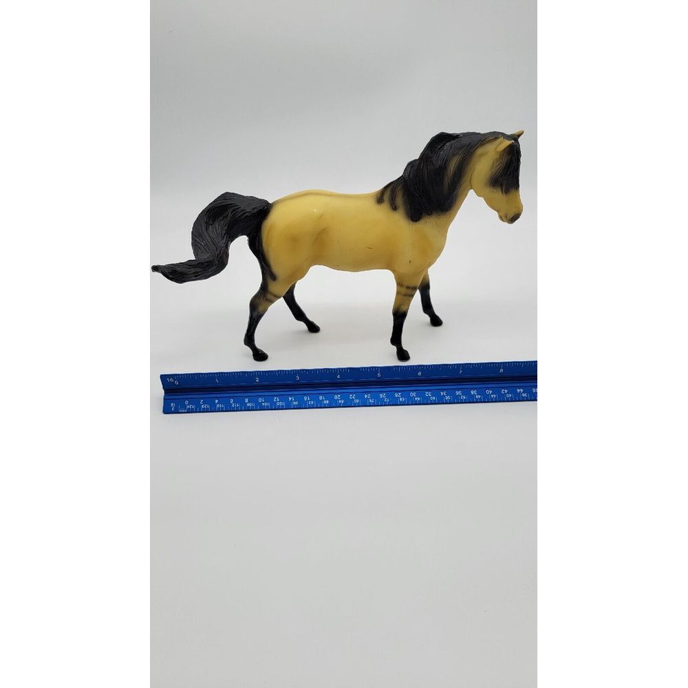 Vintage Classic Breyer Horse #4810 Mesteno's Mother Buckskin